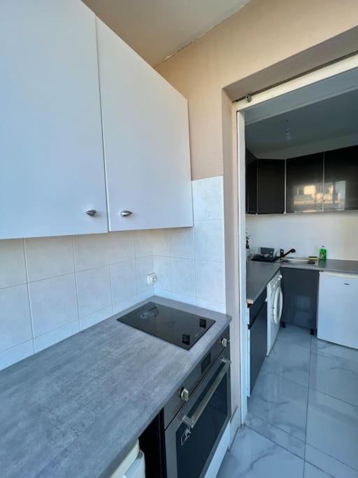 Studio 4 Couchages A 12 Min De La Plage A Pied Avec Wifi, Le Parking, Linge De Lits, Et Serviettes Sont En Option Antibes Exterior foto